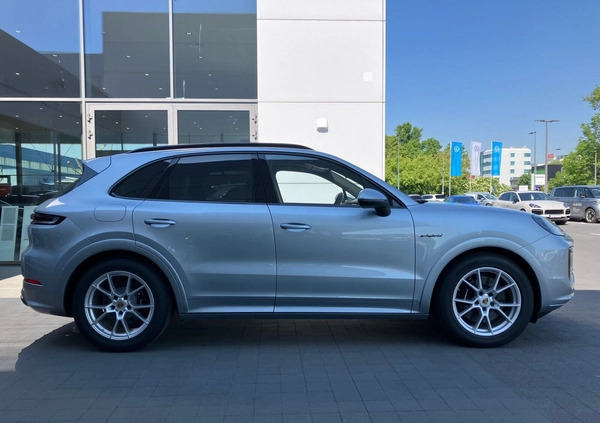 Porsche Cayenne cena 599306 przebieg: 1, rok produkcji 2023 z Kock małe 497